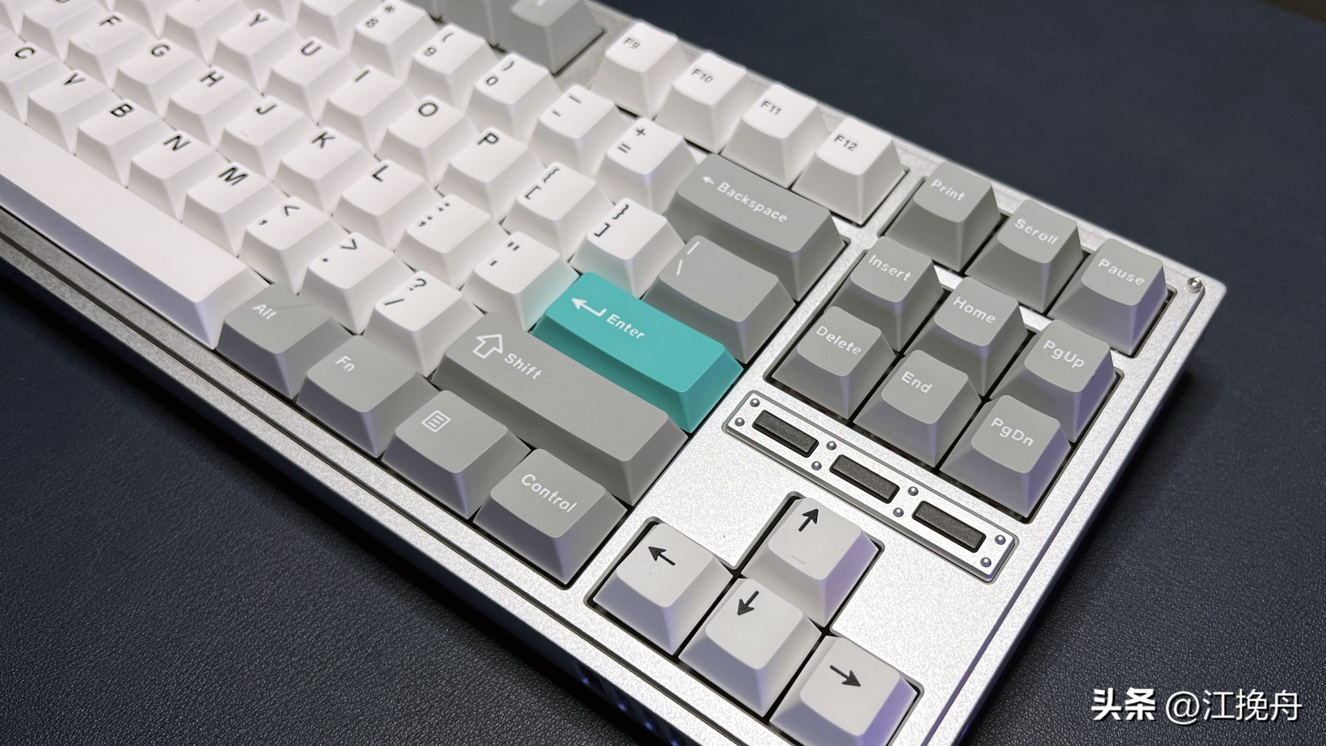 游戏电脑那个牌子好_最佳游戏键盘选择_游戏键盘推荐