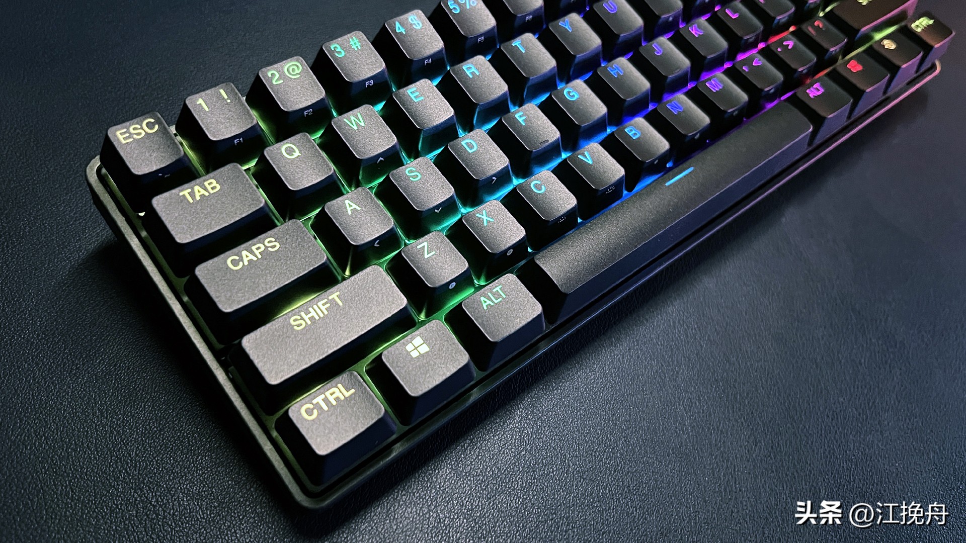 游戏电脑那个牌子好_最佳游戏键盘选择_游戏键盘推荐