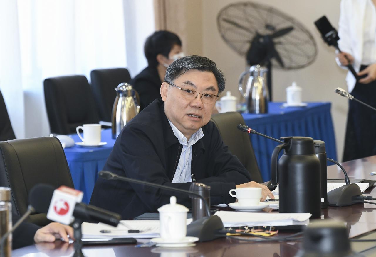 人大代表建议放宽公积金提取限制，买车也能用公积金？