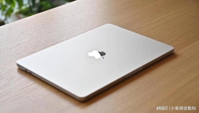 2022款MacBook Air M2芯片评测_苹果笔记本电脑哪款好用_2020款MacBook Air M1芯片价格