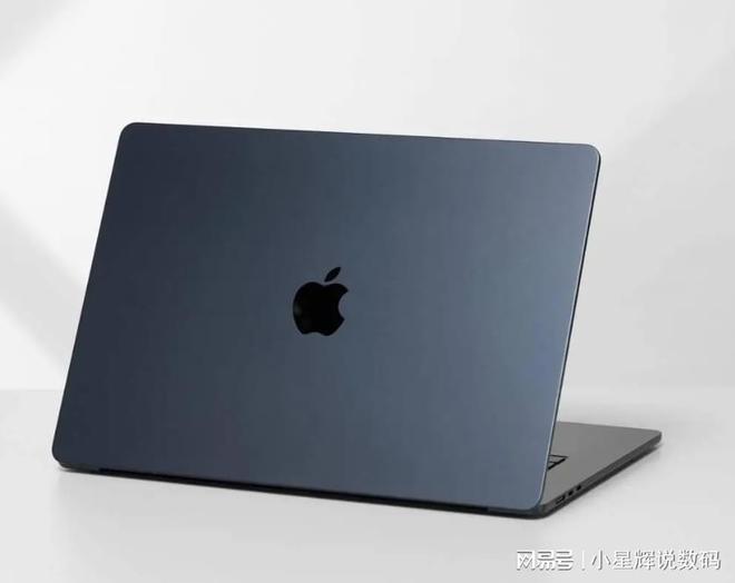 2022款MacBook Air M2芯片评测_2020款MacBook Air M1芯片价格_苹果笔记本电脑哪款好用