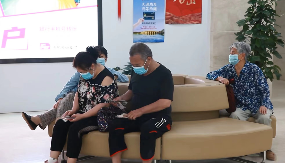 银行理财产品期限比较_银行理财产品长期与短期选择_买银行短期的理财产品