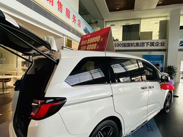 广汽本田4S店内展车。本报记者 张佳琳 摄