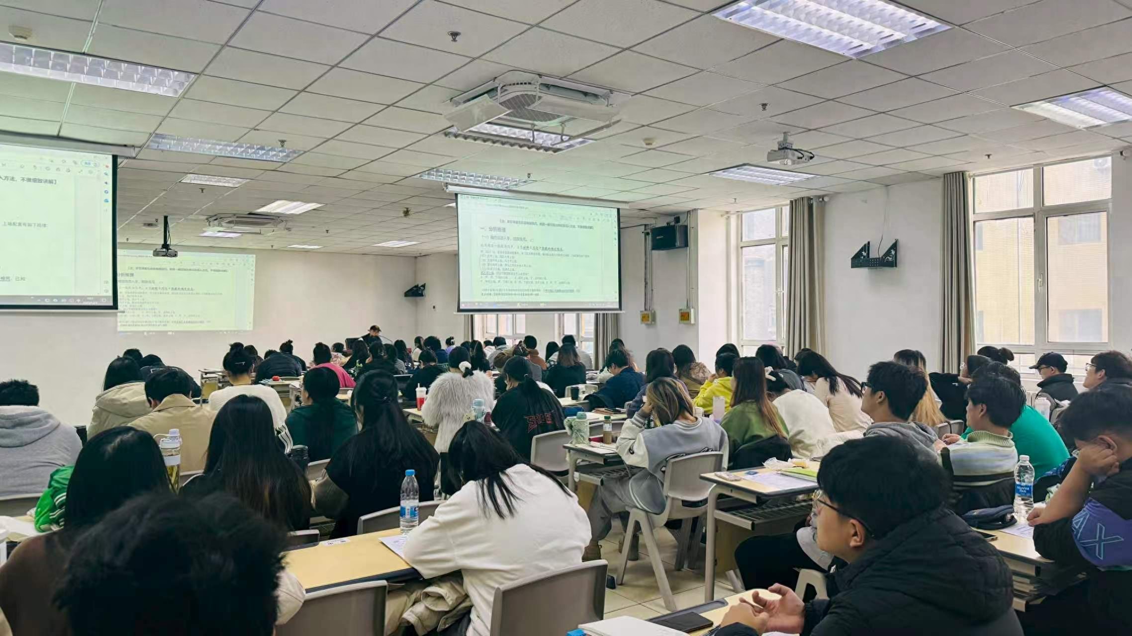 考研数学讲的通俗易懂的老师_考研机构师资团队稳定性_2026考研机构选择标准